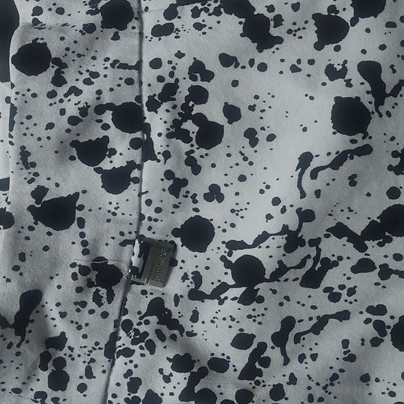 Capris - Picture 4 of 8